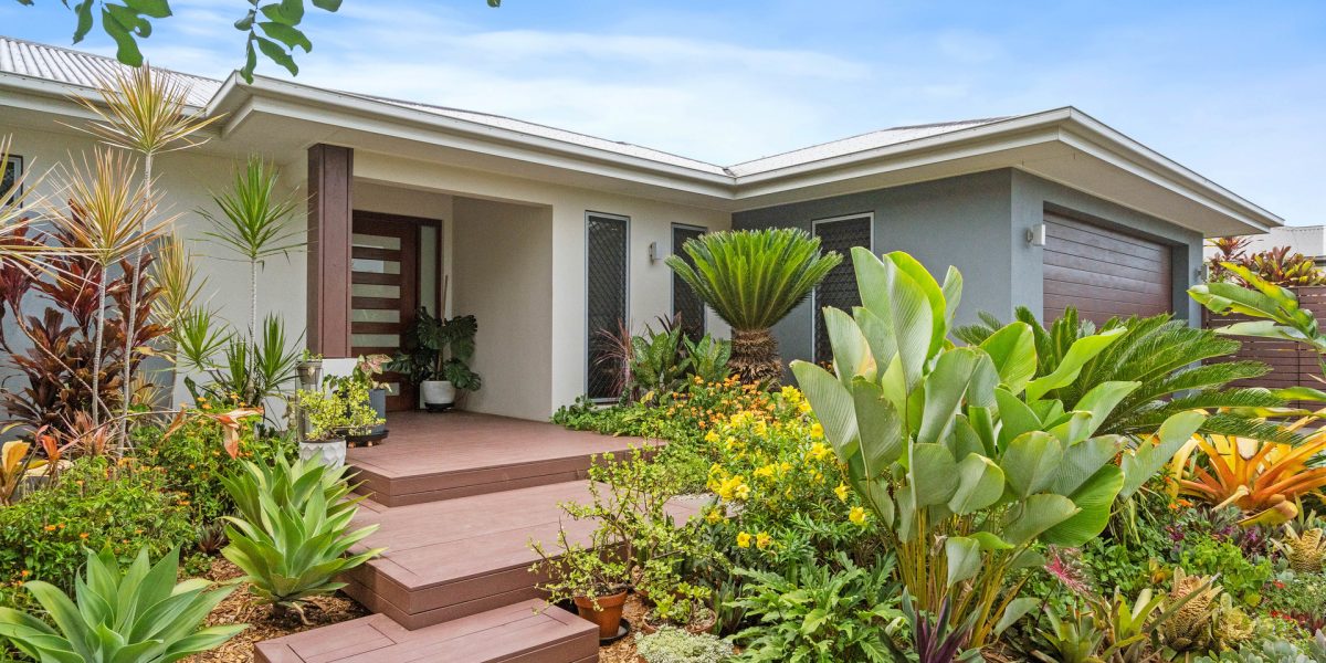 6 Bushlark Place, Smithfield, QLD 4878 AUS