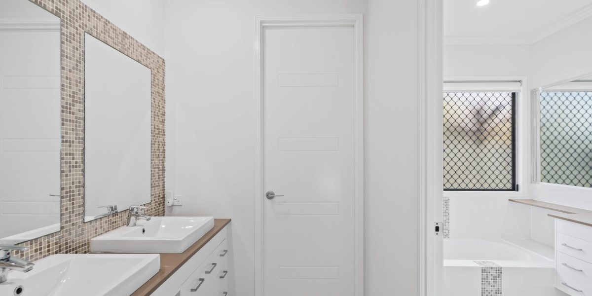 6 Bushlark Place, Smithfield, QLD 4878 AUS