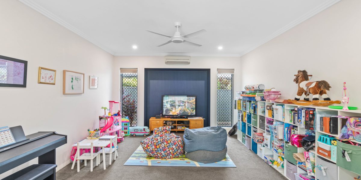 6 Bushlark Place, Smithfield, QLD 4878 AUS