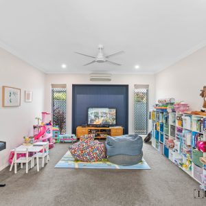 6 Bushlark Place, Smithfield, QLD 4878 AUS