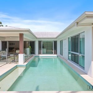 6 Bushlark Place, Smithfield, QLD 4878 AUS