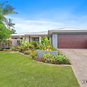 6 Bushlark Place, Smithfield, QLD 4878 AUS