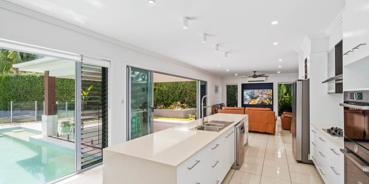 6 Bushlark Place, Smithfield, QLD 4878 AUS