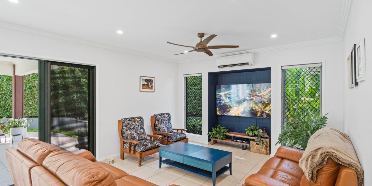 6 Bushlark Place, Smithfield, QLD 4878 AUS