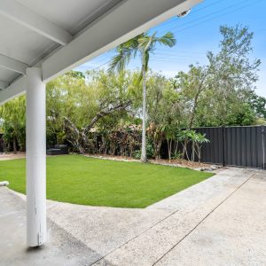 2/18 Jacaranda Street, Holloways Beach, QLD 4878 AUS
