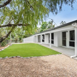 2/18 Jacaranda Street, Holloways Beach, QLD 4878 AUS