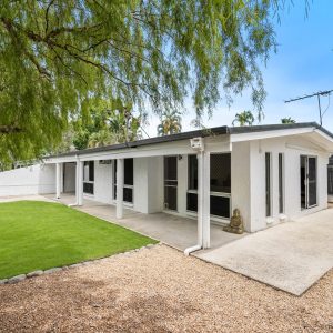 2/18 Jacaranda Street, Holloways Beach, QLD 4878 AUS