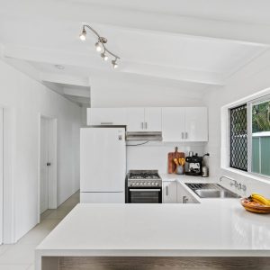 2/18 Jacaranda Street, Holloways Beach, QLD 4878 AUS