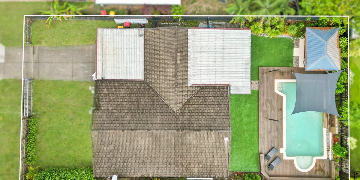 9 Zamia Street, Holloways Beach, QLD 4878 AUS