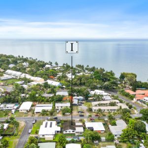 9 Zamia Street, Holloways Beach, QLD 4878 AUS