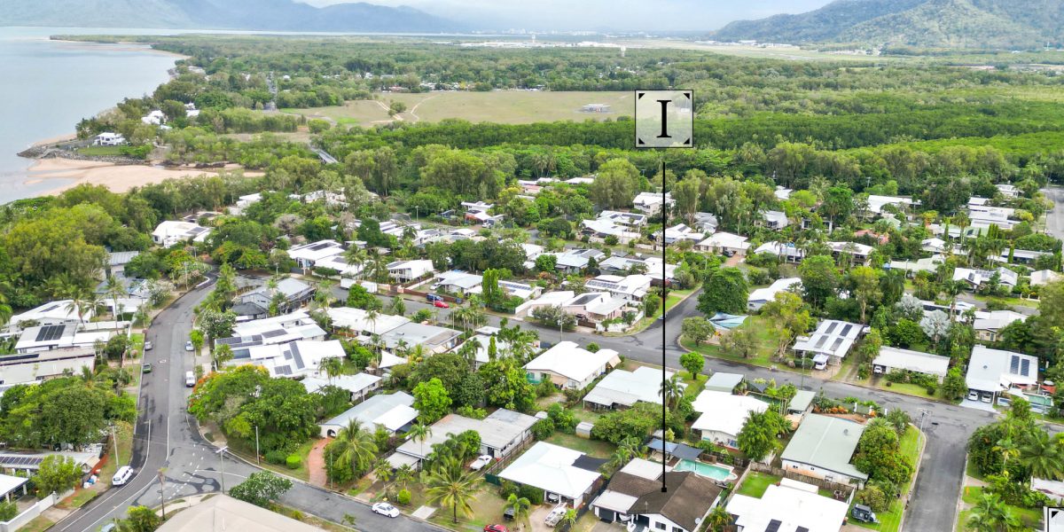 9 Zamia Street, Holloways Beach, QLD 4878 AUS