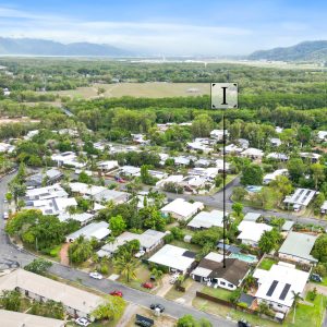 9 Zamia Street, Holloways Beach, QLD 4878 AUS