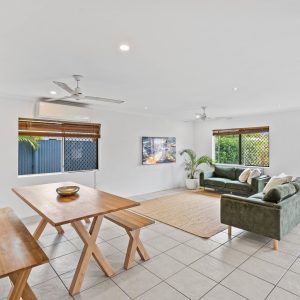 9 Zamia Street, Holloways Beach, QLD 4878 AUS