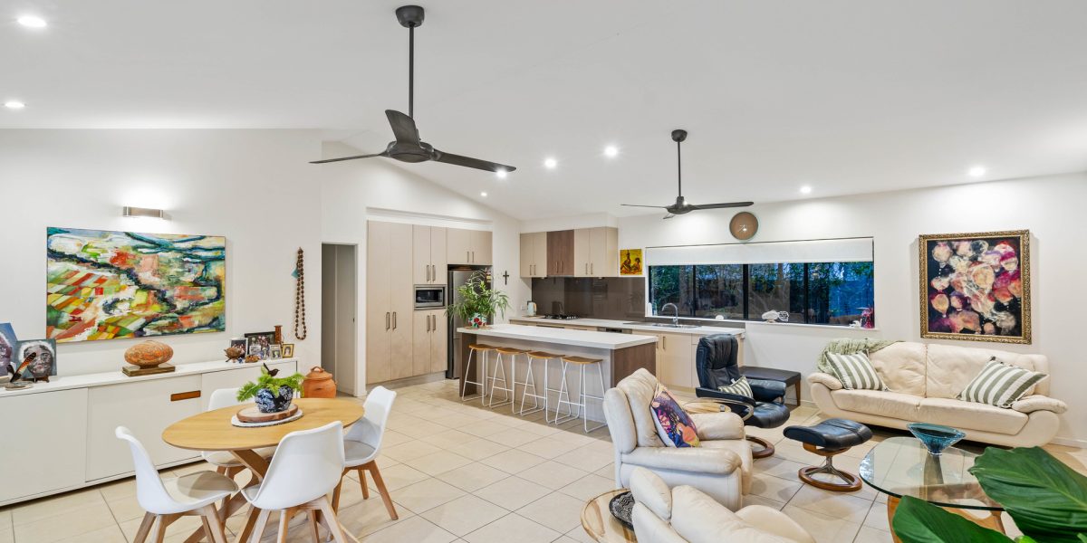 3 Saunders Court, Clifton Beach, QLD 4879 AUS