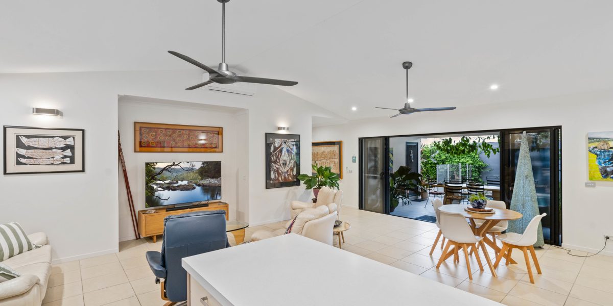 3 Saunders Court, Clifton Beach, QLD 4879 AUS