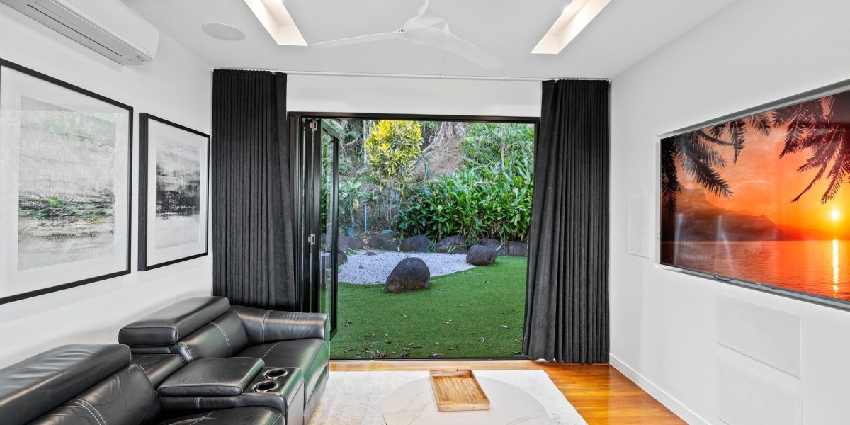 116 Nolan Street, Whitfield, QLD 4870 AUS