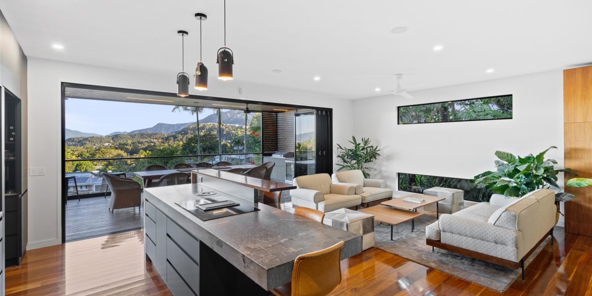 116 Nolan Street, Whitfield, QLD 4870 AUS