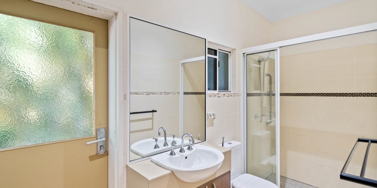 560 Intake Road, Redlynch, QLD 4870 AUS