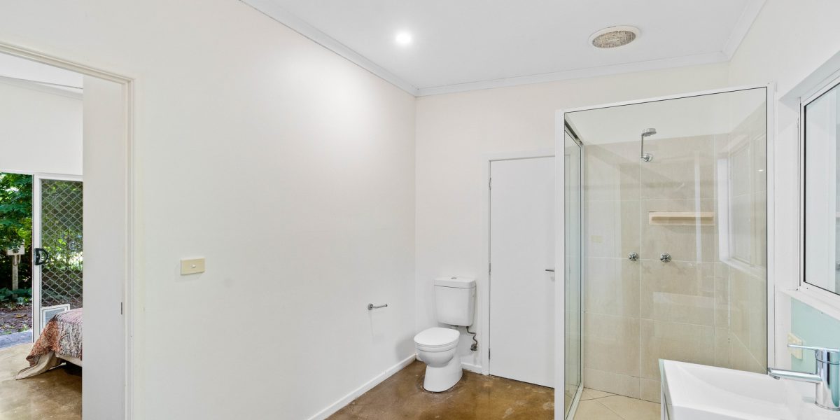 560 Intake Road, Redlynch, QLD 4870 AUS