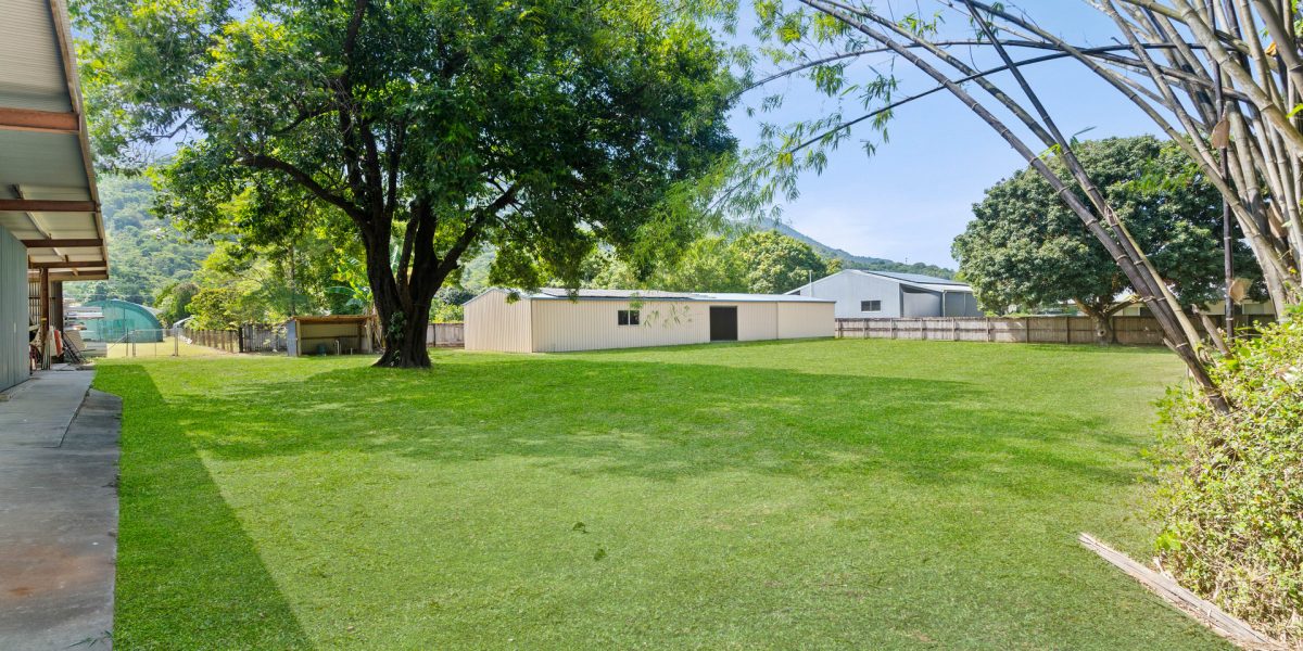 560 Intake Road, Redlynch, QLD 4870 AUS
