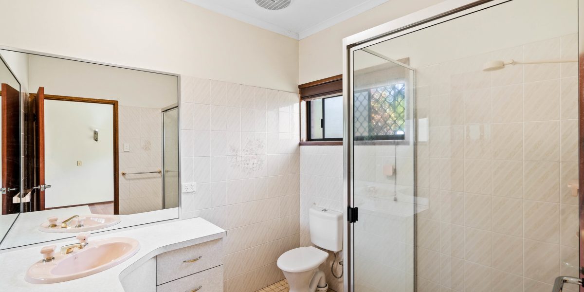 560 Intake Road, Redlynch, QLD 4870 AUS