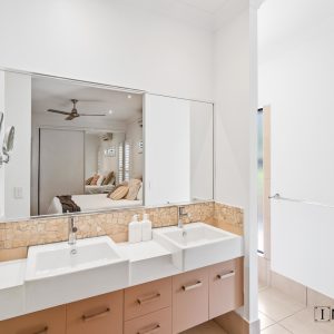 5 Lagoon Drive, Trinity Beach, QLD 4879 AUS