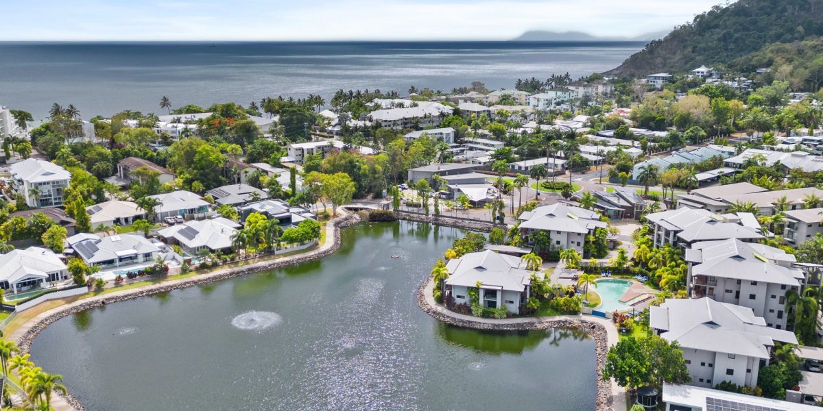 5 Lagoon Drive, Trinity Beach, QLD 4879 AUS