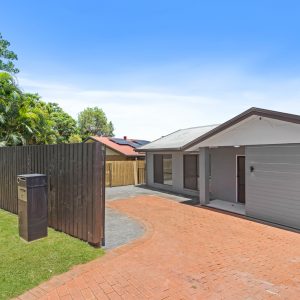 2/12 Araminta Street, Bentley Park, QLD 4869 AUS