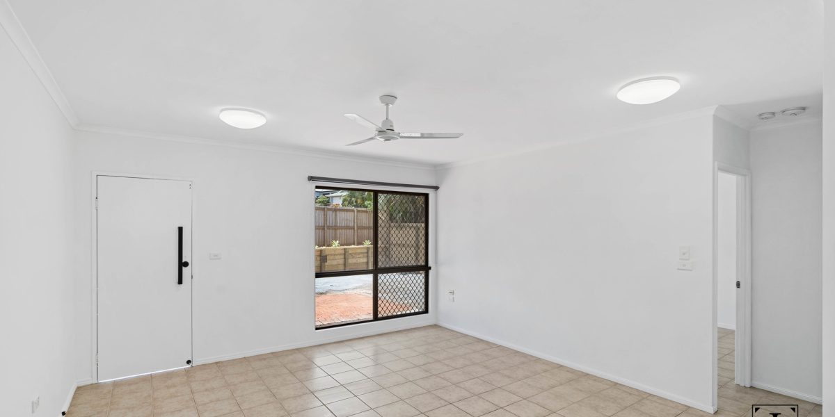 2/12 Araminta Street, Bentley Park, QLD 4869 AUS