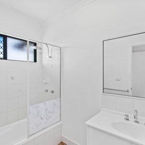 2/12 Araminta Street, Bentley Park, QLD 4869 AUS