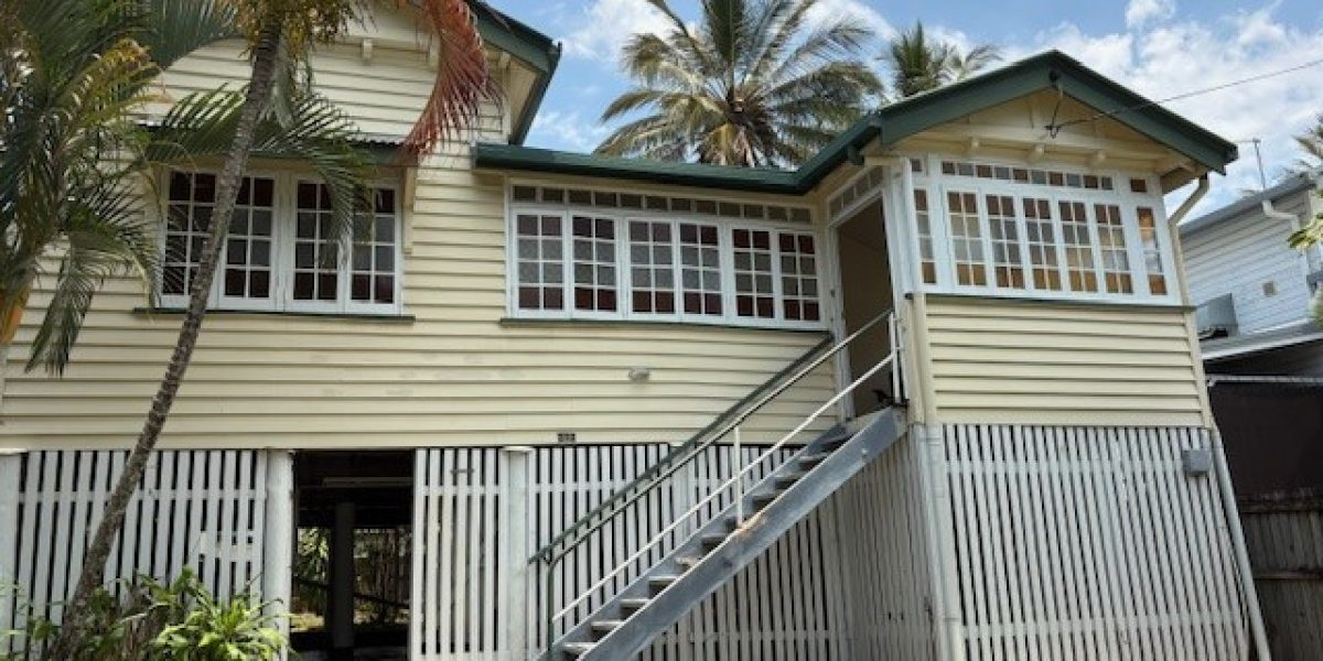 313 Lake Street, Cairns North, QLD 4870 AUS