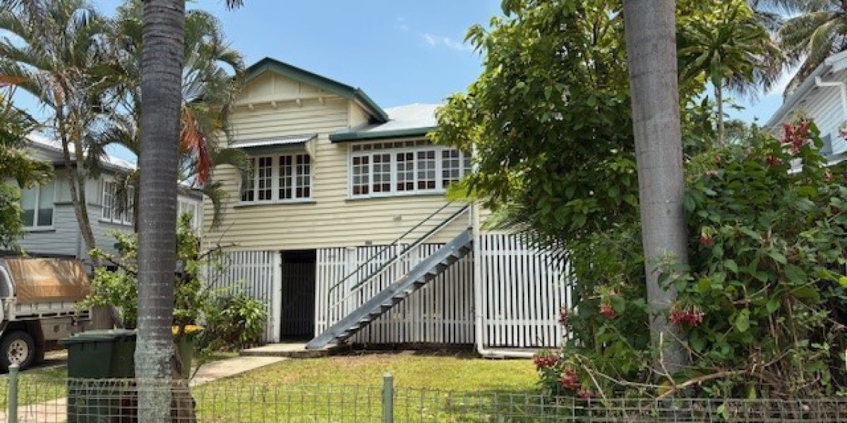 313 Lake Street, Cairns North, QLD 4870 AUS
