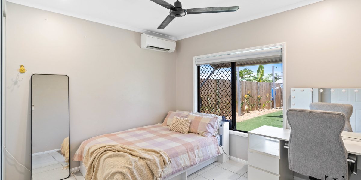 16 Lomond Street, Smithfield, QLD 4878 AUS