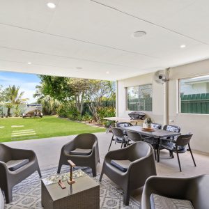 16 Lomond Street, Smithfield, QLD 4878 AUS