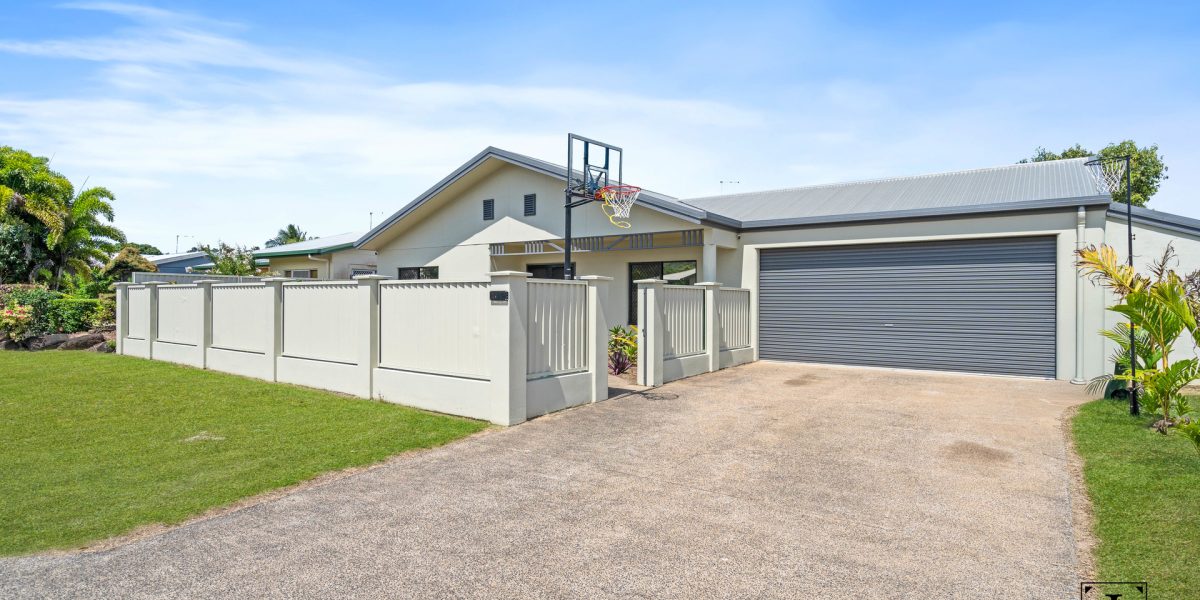 16 Lomond Street, Smithfield, QLD 4878 AUS
