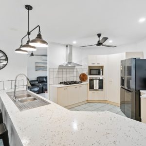 16 Lomond Street, Smithfield, QLD 4878 AUS