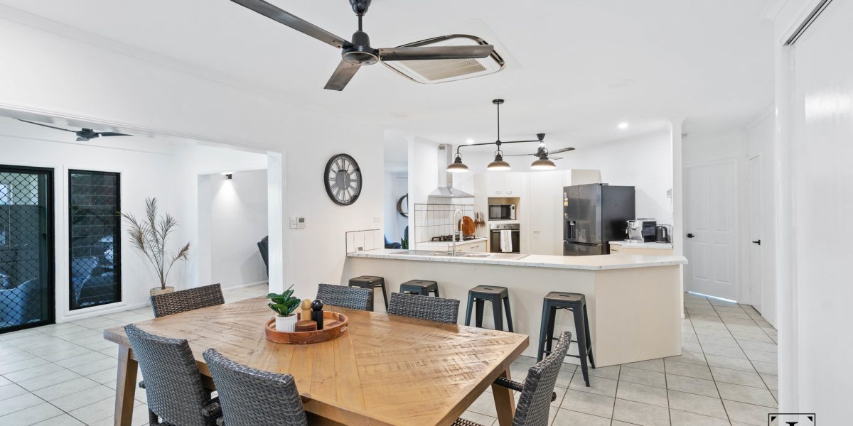 16 Lomond Street, Smithfield, QLD 4878 AUS