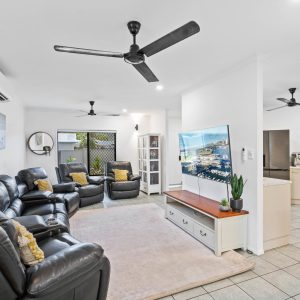 16 Lomond Street, Smithfield, QLD 4878 AUS