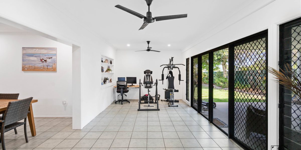 16 Lomond Street, Smithfield, QLD 4878 AUS