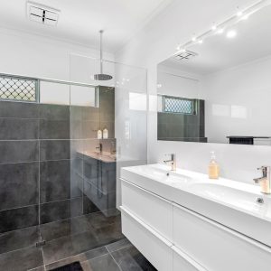 68 Leonard Street, Kewarra Beach, QLD 4879 AUS