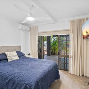 29-31 Casuarina Street, Holloways Beach, QLD 4878 AUS