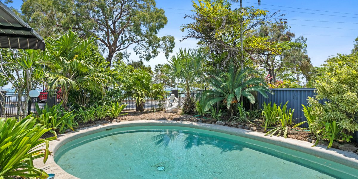 29-31 Casuarina Street, Holloways Beach, QLD 4878 AUS