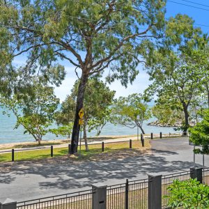 29-31 Casuarina Street, Holloways Beach, QLD 4878 AUS