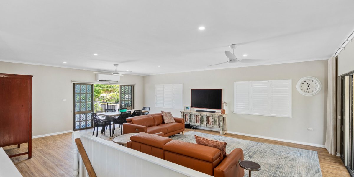 29-31 Casuarina Street, Holloways Beach, QLD 4878 AUS