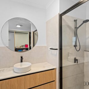 29-31 Casuarina Street, Holloways Beach, QLD 4878 AUS