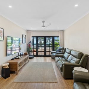29-31 Casuarina Street, Holloways Beach, QLD 4878 AUS