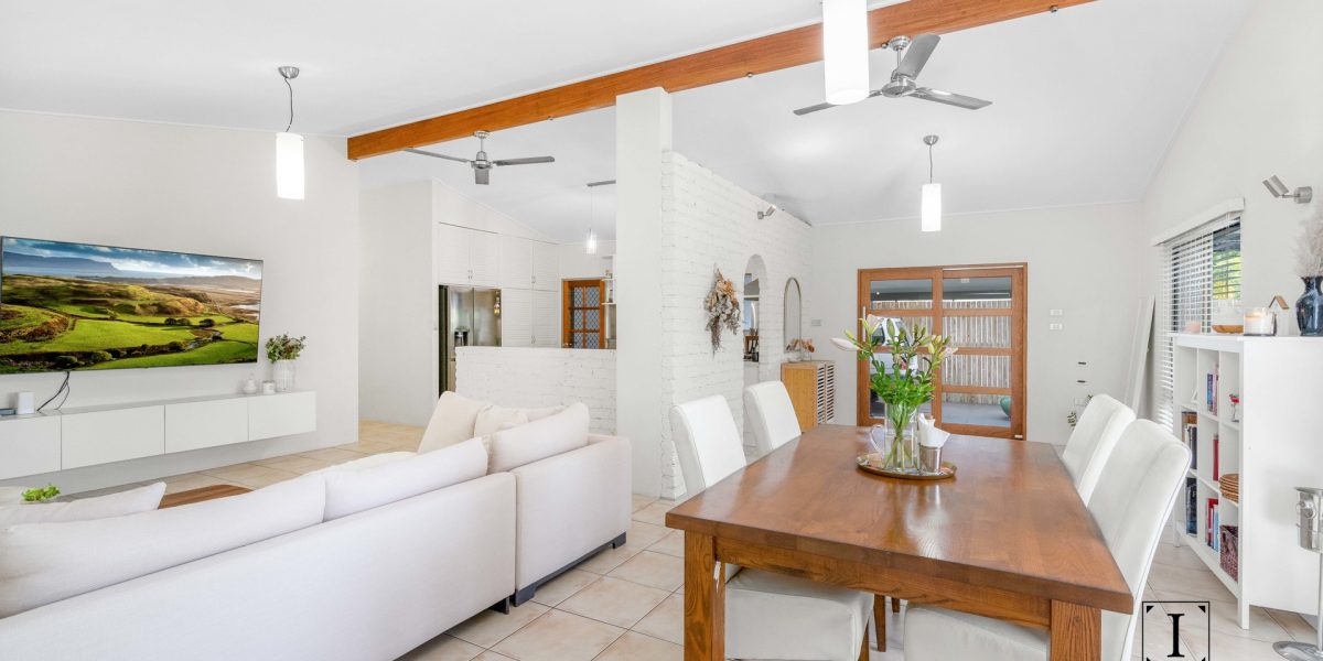 3 Corinda Close, Trinity Beach, QLD 4879 AUS