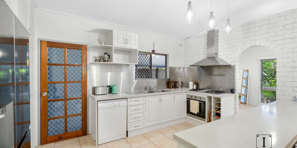 3 Corinda Close, Trinity Beach, QLD 4879 AUS