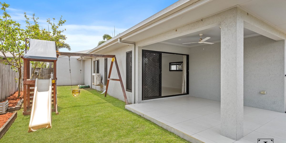 24 Singleton Close, Smithfield, QLD 4878 AUS