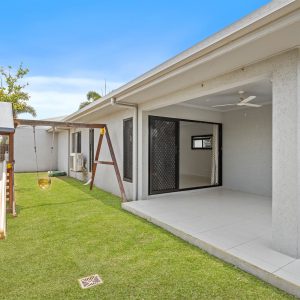 24 Singleton Close, Smithfield, QLD 4878 AUS